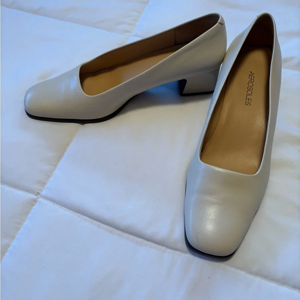 Classic White Leather Block Heel Pumps, Minimalist Workwear Capsule